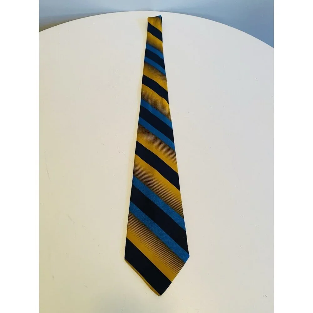 Macrae vintage necktie